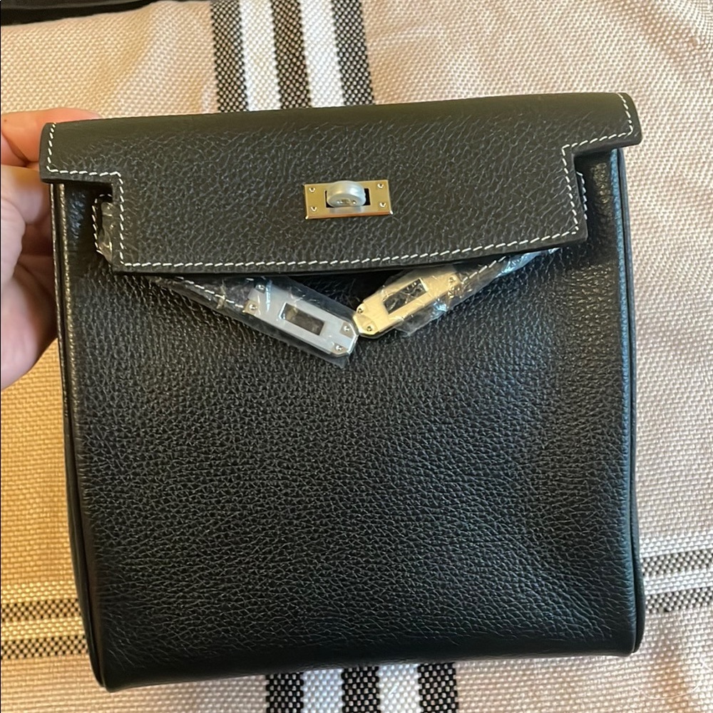 Black real Leather Backpack-white lining
